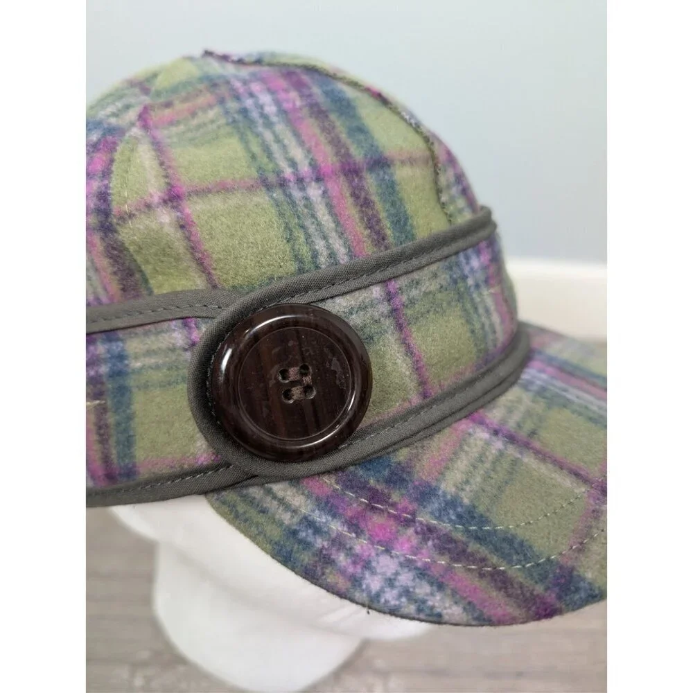 Stormy Kromer Womens The Button Up Size 7 1/4 Aurora Green Purple Plaid Hat